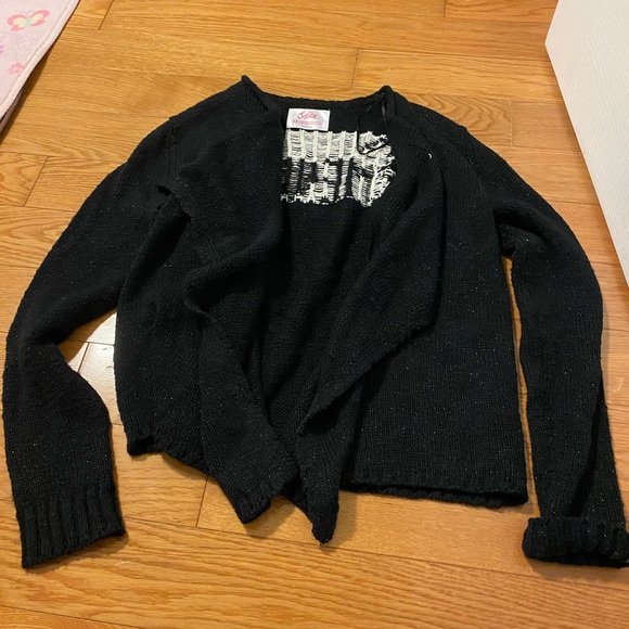 Girls size 12 sweater - Picture 3 of 4